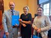 Podpisanie umowy na usuwanie wyrobów zawierających azbest z terenu Gminy Zalewo